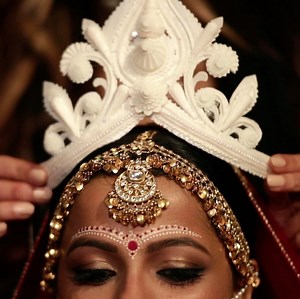 This week’s Band Baajaa Bride, Gauri Gokarn, is a young urban girl from Mumbai. She was picked from 35000 entries, with a story so compelling, so inspiring, that we couldn't help but want to find out more. So in our next episode, we travelled to the city of dreams, to Mumbai's suburbs, where we met the true hero of our story. And no, it's not Gauri. She's 71, with views so progressive, we could write a book on her—meet Gauri's mother, Mangala. She struggled to bring up her daughter as a single p