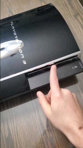 PlayStation 3 with backwards compatible capabilities