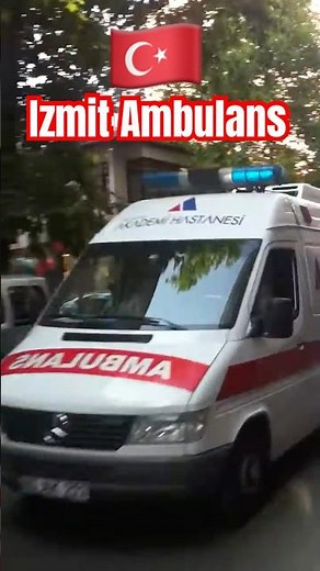 Ambulance Responding With Lights & Siren in Izmit, Türkiye 🇹🇷