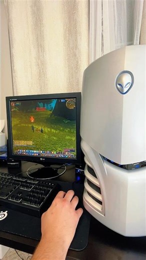 Had to play some WoW on my “new” Alienware PC #worldofwarcraft #pcgaming #alienware #mmorpg