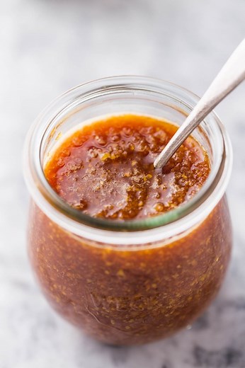 This dipping sauce is a copycat recipe of Benihana’s ginger dipping sauce that you love! It pairs so well with hibachi steak, chicken, shrimp, veggies, and rice. Recipe: https://littlesunnykitchen.com/ginger-sauce/ To pin: https://www.pinterest.com/pin/291748882116466728/ | Little Sunny Kitchen