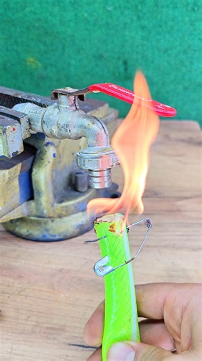 How to install a water hose from an American plumber who used to punch at NASA #life_is_street #lifelessons #life #lifehacks #lifestyle #exito #explore #ex #follower #follow #dıy #diy | Ideas & Tricks أفكار و حيل