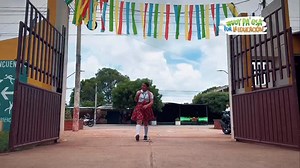 Cumpliendo la palabra, hoy el regreso a clases es diferente. Nuestros estudiantes vuelven a las aulas con mejores condiciones en sus Instituciones Educativas, más tecnología para fortalecer el aprendizaje y el mejor PAE, garantizando una alimentación digna, oportuna y de calidad. Seguimos trabajando para que la educación en La Guajira avance, y transforme vidas. Invertir en educación es creer en el futuro de nuestra gente. 📚🍽️ | Jairo Aguilar