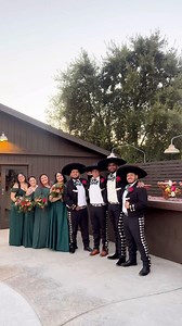 Mexican Weddings 🥰 #mexicanweddings #inspo #latina #bridetobe #bride #socal #wedding #weddinginspiration #mexican | Salsas, Moles & Más