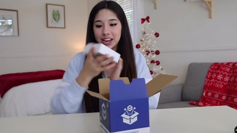 Unboxing expensive Amazon mystery box!