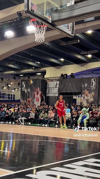 Judging the @AT&T G League Slam Dunk Contest was a CRAZY experience!! #strictlybball @nbagleague 🔥