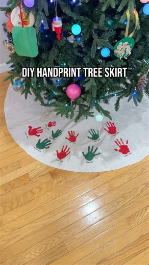 🥹🥹🥹 #christmastraditions #diy #handprints #treeskirt #christmasdiy #christmastree #christmasdecor