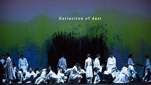 Le « Requiem » de Mozart sous les doigts de Romeo Castellucci à la Monnaie - RTBF Actus