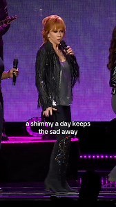 It ain’t a Reba show without at least one good shimmy! | Reba McEntire