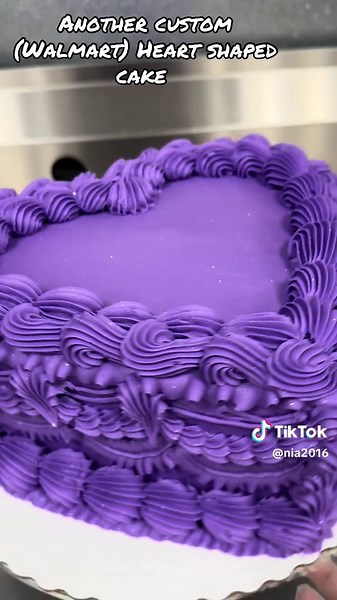 How to Decorate a Custom Walmart Heart-Shaped Cake