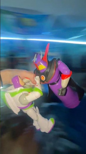 Buzz lightyear VS grand regent zurg