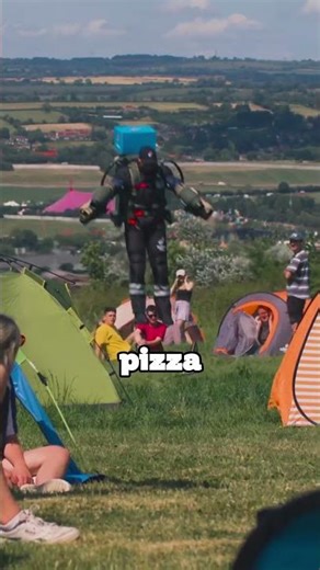 This could be the future of pizza delivery! 🍕🚁 (@issakalfon via TT) #shorts