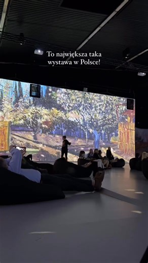 🌻 Po sukcesie w innych miastach wystawa Van Gogh & Friends – The Immersive Experience zawitała do Bydgoszczy! 🌻🖼️ 🎨 Odkryj dzieła Vincenta van Gogha oraz innych wielkich artystów impresjonizmu i postimpresjonizmu w nowoczesnej technologii immersyjnej! 🌻 Zobacz relację z Warszawy od @ladycolour 🎥 🎉 🗓️ 29.09 - 14.12.2025 📍 BCTW – Bydgoszcz 🎟️ Bilety: https://vangoghfriends.pl | VAN GOGH & Friends - The Immersive Experience