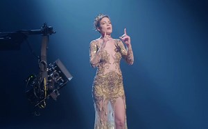 【Halsey】“我觉得自己像个女王”——Castle MV拍摄幕后