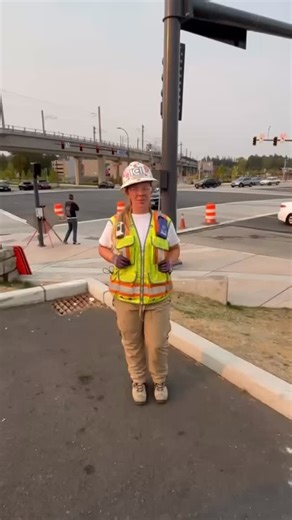 During a job site visit, Business Agent Larry Montgomery met with Sister Heather Burgess—whose story shows how LIUNA laborers local 292 changes lives. Now a Traffic Control Supervisor with a proud signatory contractor, leading with pride & solidarity. #LaborersRising #LIUNAChangesLives | Laborers Local 292