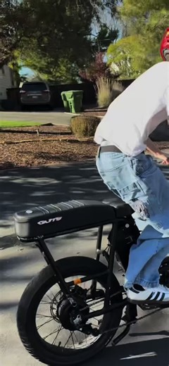 Mastering Hand Drag Techniques on the RadRunner 2