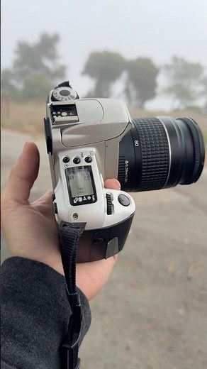 Loading My Canon Rebel 2000 With Fujifilm 400 ISO Color Film! 📸♠️🎞️