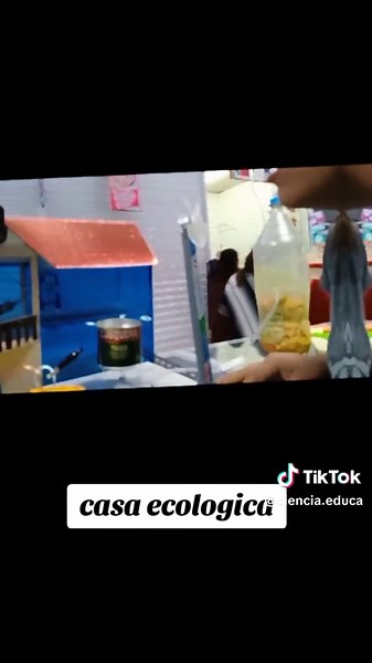 Ciencia Educa: Experimenta y Aprende en Cusco