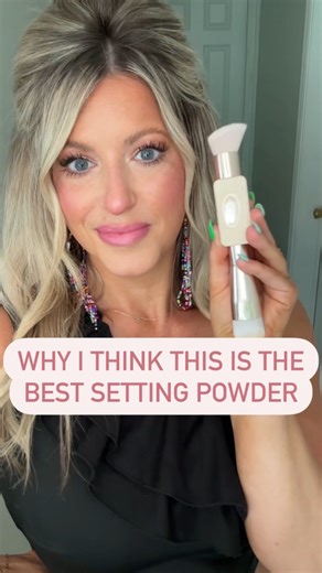 Why I think this is the best setting powder...It fits right into your palette.It doesn't feel heavy on your face.Your skin still looks like skin!It doesn't crease because it is so finely milled.You can get it with a brush and save $11 too! | Rachel Bowling