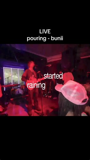 LIVE Pouring Techniques with Bunii