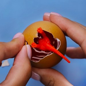 Cool epoxy resin ideas for your everyday life. 🍃 | 5-Minute Crafts Family