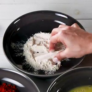 Cheetos lovers, these Flamin' Hot Mozzarella Sticks are 🔥 🔥 Full recipe: http://dlsh.it/rl55jI8 | Delish