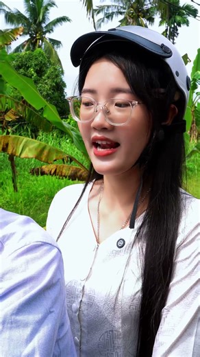 Xe ôm tháng 7 l Hai lúa về làng l Clip hài