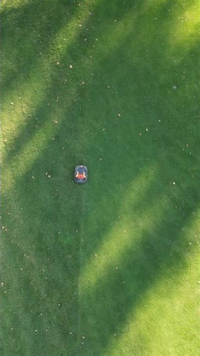 Meet the Robot Mowers at Richmond Golf Club