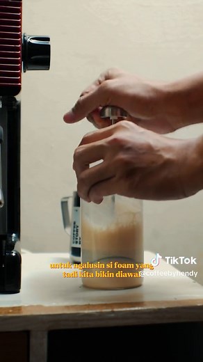 How to Froth Milk Using French Press: A Comprehensive Guide