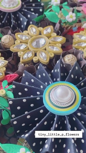 #パラソル#立体絵画 #japanesepaper #art #quilling #quillingart #和紙 #世界初芸術#空間構成立体絵画#artist