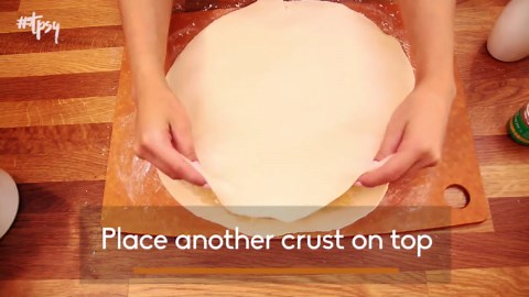 It’s The Perfect Time of the Year for Apple Pie Fries!