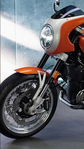 Check out the highlights of the new BMW #R12S.\r\r#MakeLifeARide #SoulFuel #BMWMotorrad