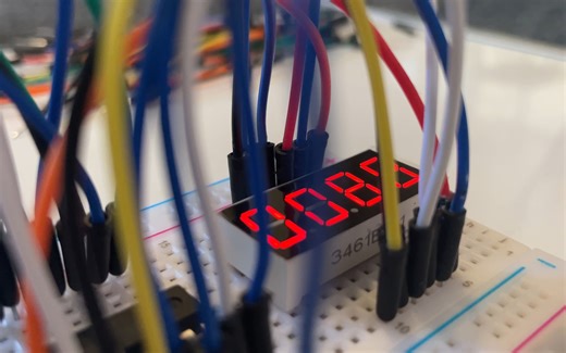 如何在树莓派上为 7 段 LED 显示器编程