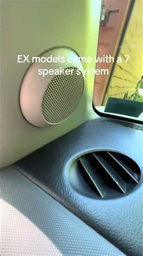 The EX Honda Element models came with a 7 speaker system!! #hondaelement