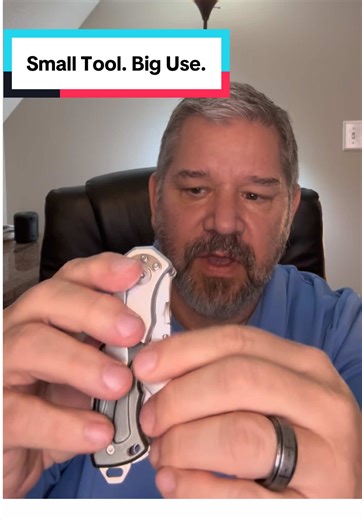 Small Knife. Serious Utility. This is one of those tools you don’t realize you need… until you do. This EDC Utility Knife features a dual blade folding design, making it perfect for opening boxes, cutting rope, quick DIY fixes, and everyday tasks. It includes 5 SK5 replacement blades, a secure belt clip, and a durable stainless steel build. Compact enough for daily carry. Tough enough for real use. From home projects to outdoor survival situations — this is a solid tool to keep on you.@JimmyCham