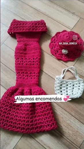 QUAL VC GOSTOU MAIS? 💖💖💖 #barbie #vestidocrochebarbie #crochet #doll