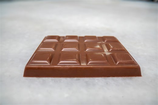 Celleste Bio unveils cell-cultured cocoa butter chocolate bars in Mondelēz collaboration, targets commercial scale within two years | PPTI News