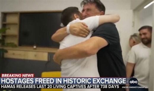 ABC David Muir halts show for breaking news in huge triumph for Donald Trump