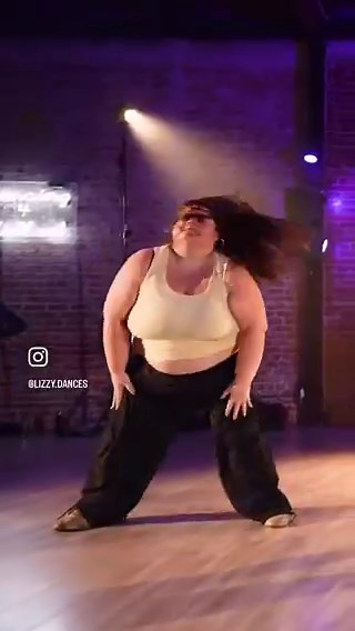I’ve never understood how people can dance like this but still be super over weight. Dancing is great exercise and burns a lot of calories. She must be eating like 7,000+ a day lol.