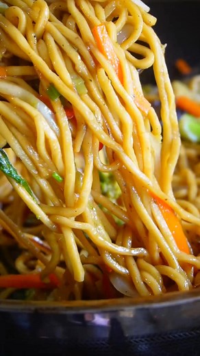 🥦 Vegetable Lo Mein 🫑 🍜This popular Asian dish is made with a medley of colorful vegetables, savory sauces, and chewy noodles. It only takes 30 minutes to create this flavorful & nutritious lunch or dinner. Perfect for busy parents! Will post the recipe card soon! #VegetableLoMein #LoMein #ChineseTakeOut #Asian #AsianFood #30minutemeals #30minutedinners #Vegetarian #Vegetables | Taste of Trinbago