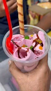 Most Unique Style Raw Strawberry Roll Ice Cream Making Process - Amazing Skills 😱😋#reels #fb #viralvideo #fbpro #foryoupage | Street Food Finder