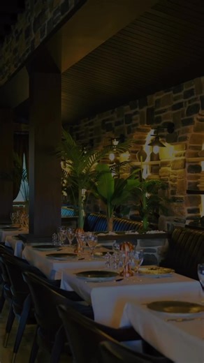 Rustic-Elegant Restaurant Interior Design