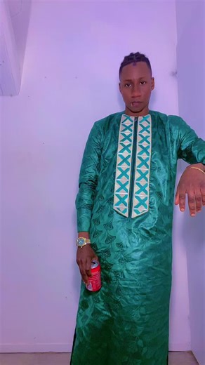 Vidéos de Mamady Maley Kaba🇬🇳🇫🇷 (@mamady.maley.kaba) avec son original - Life Lyrics love