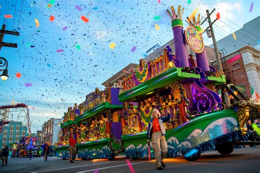 New! Mardi Gras Float Ride and Dine Experience at Universal Orlando | Chip and Company