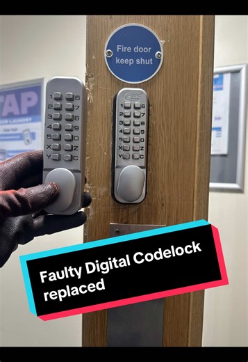 🔐 Digital code lock replacement completed in Nottingham All work carried out and finished in one visit with parts available. Fast, reliable & secure 🔑 #NottinghamLocksmith #EmergencyLocksmithNottingham #LocalLocksmith #HomeSecurity #LockReplacement