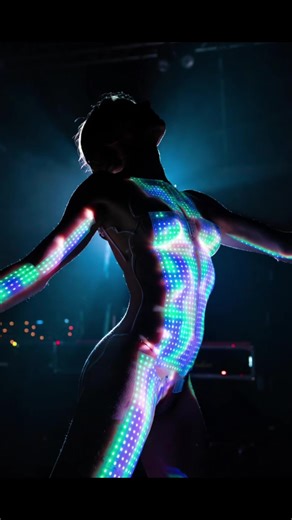 Futuristic LED Dancers #houseofvoodoo #DPS #AIMMS #genxwomen