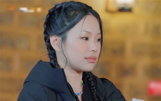 开口跪！万妮达即兴主题创作《算了》"过去所有的瓜葛困住我像是在迷宫"