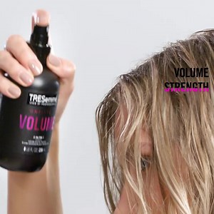 The one step secret to all-day lift: our new One Step Volume ✨. This volumizing mist transforms fine hair into voluminous style by delivering 5 volume-enhancing benefits in one bottle. . Pro tip: For extra volume, use a round brush to blow dry hair from the roots. 💫 | TRESemmé