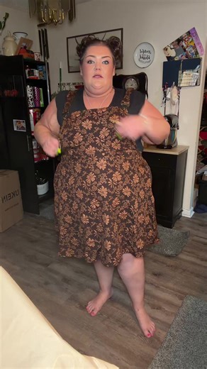 Stylish Plus-Size Romper with Pockets