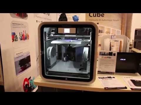 L'imprimante 3D Cube Pro Duo en action au 3D Printshow Paris 2014